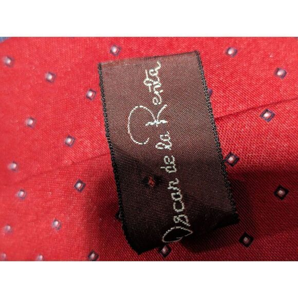 Oscar de la Renta Men's 100% Silk Red With Blue & White Diamond Neck Tie - Picture 2 of 5